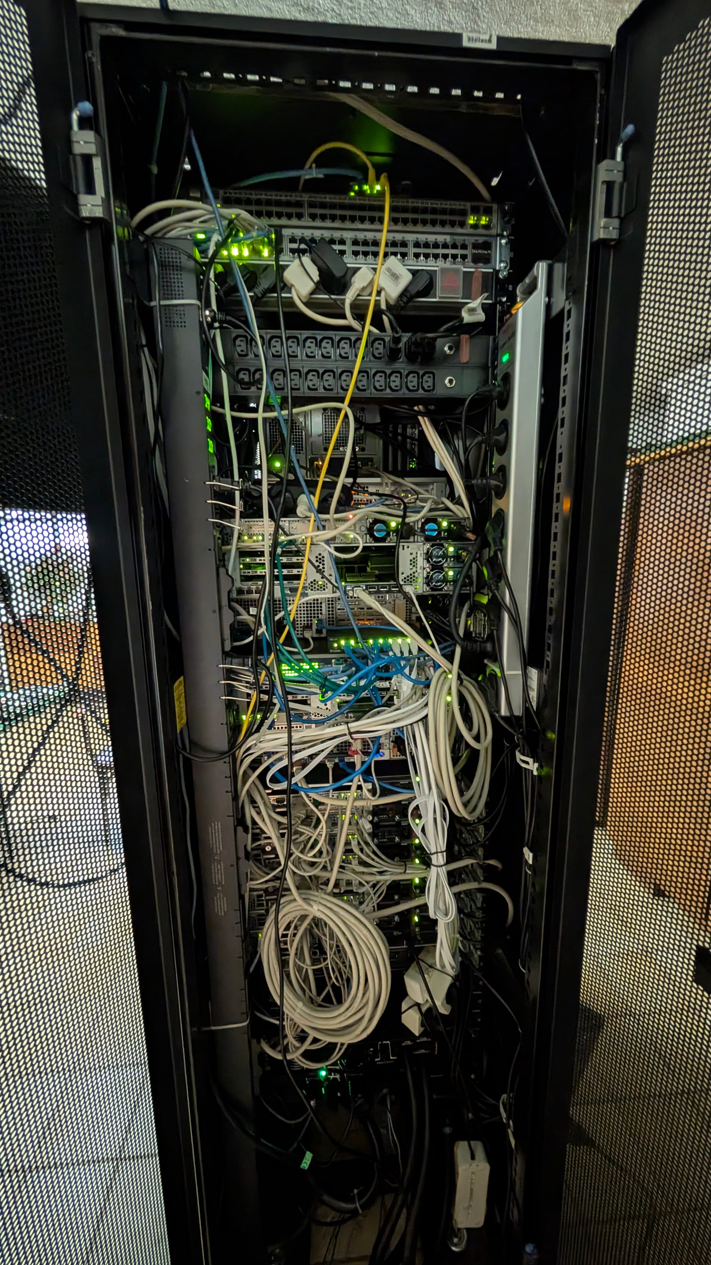 Serverrack Rückansicht